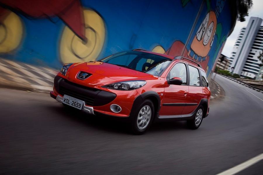  Peugeot 207 Escapade 2009 года  (фото 23 из 47)